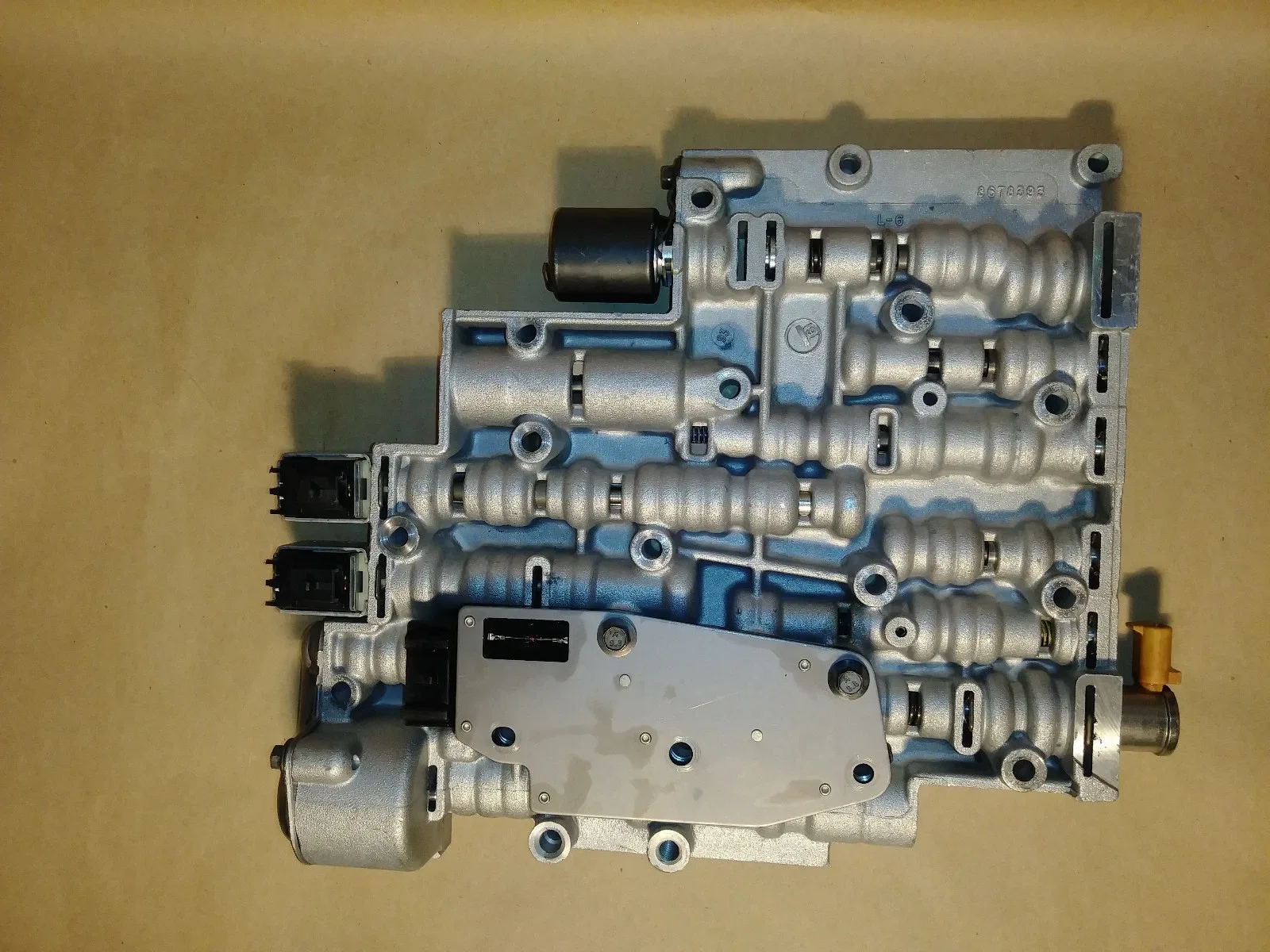 1993-1994 4L60E Valve Body with Solenoids - OEM 4L60E image 2