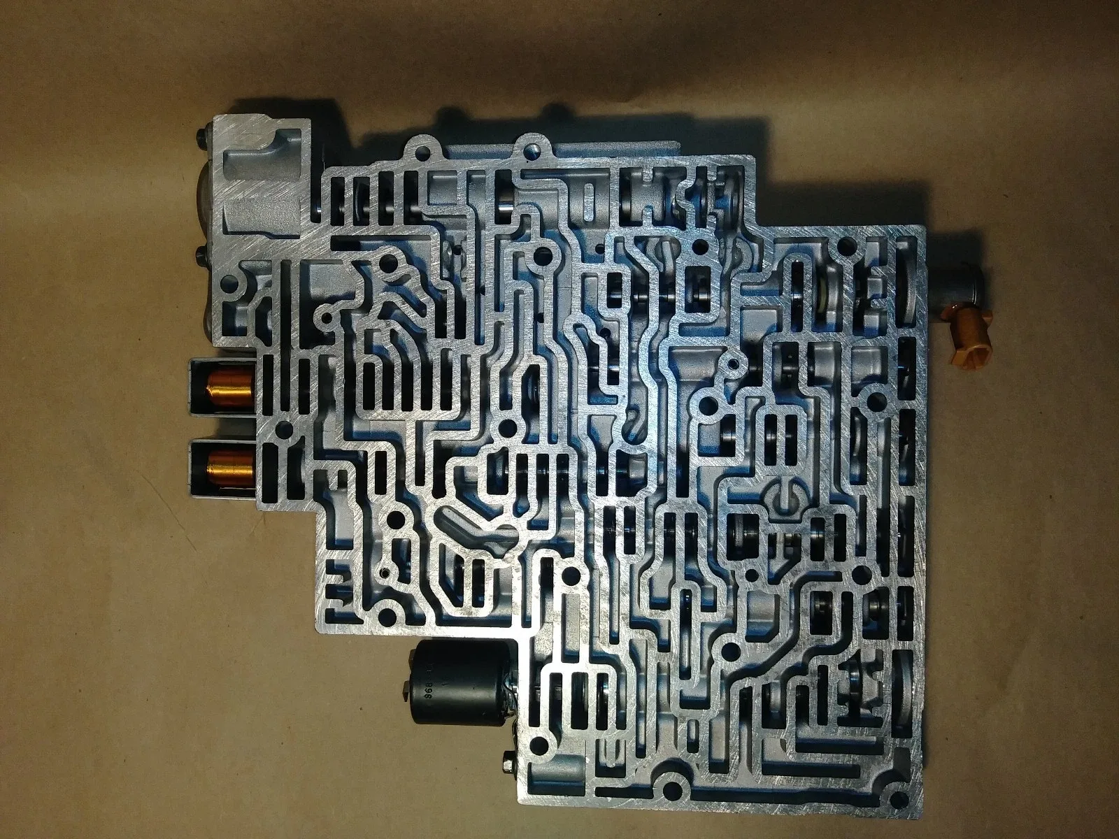 1993-1994 4L60E Valve Body with Solenoids - OEM 4L60E image 3