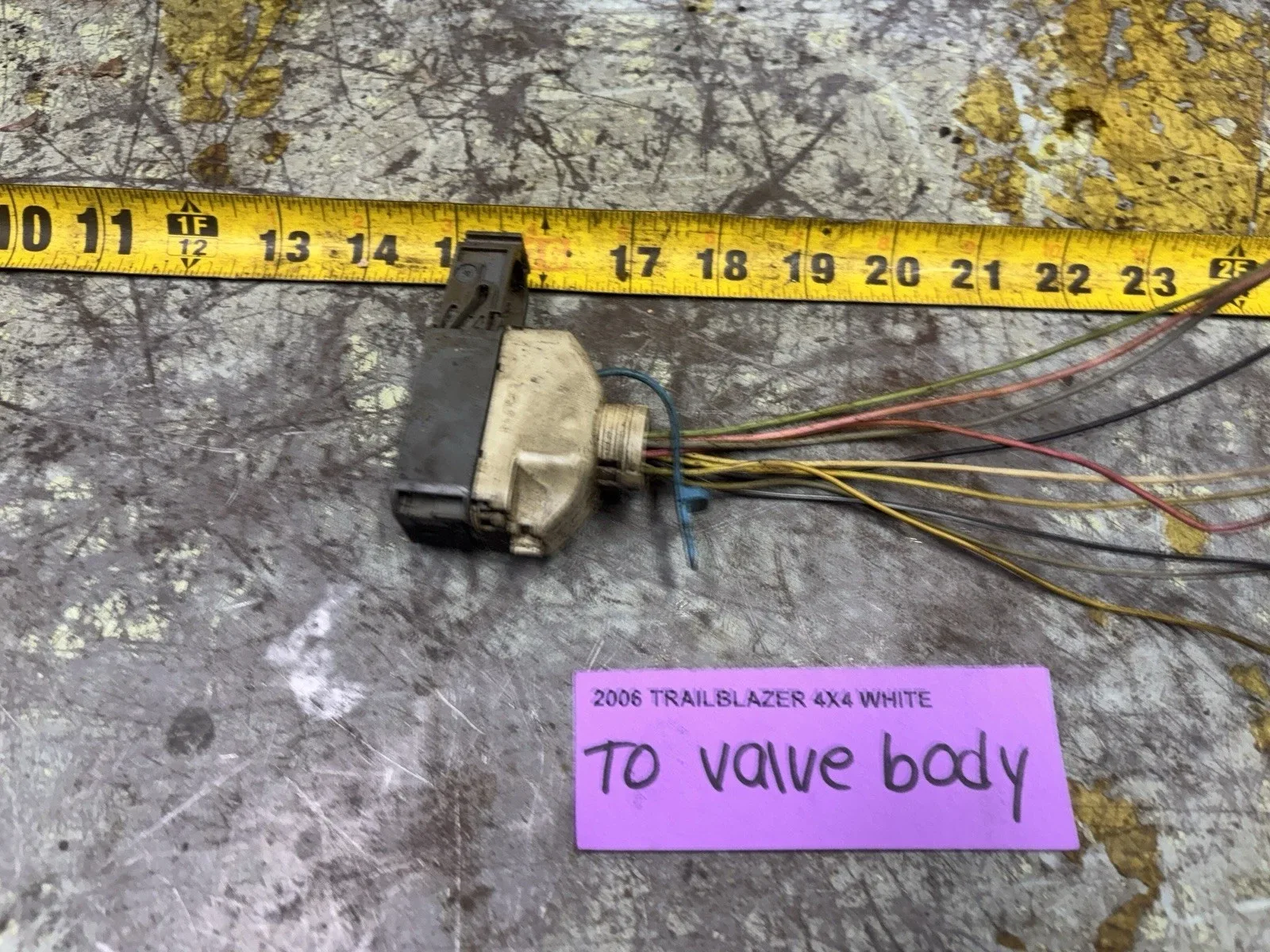 02-09 Trailblazer  Transmission To Valve Body Wiring Connector image 2