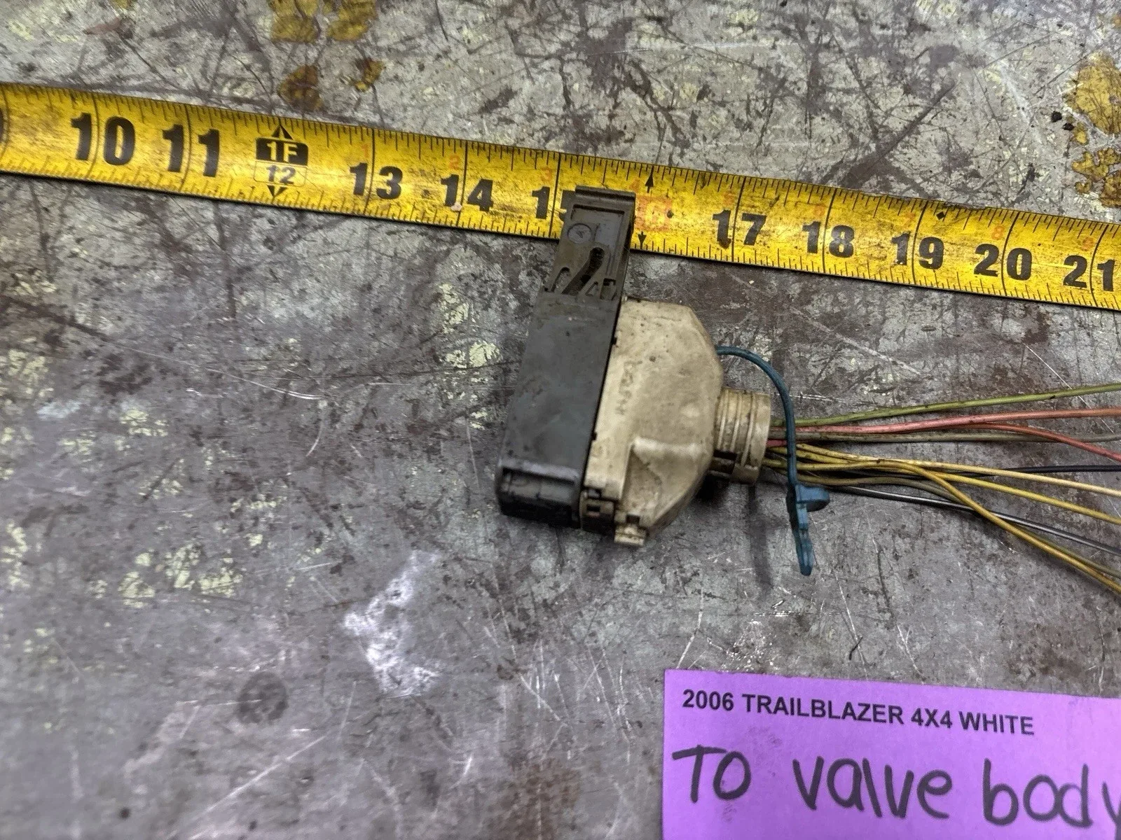 02-09 Trailblazer  Transmission To Valve Body Wiring Connector image 3