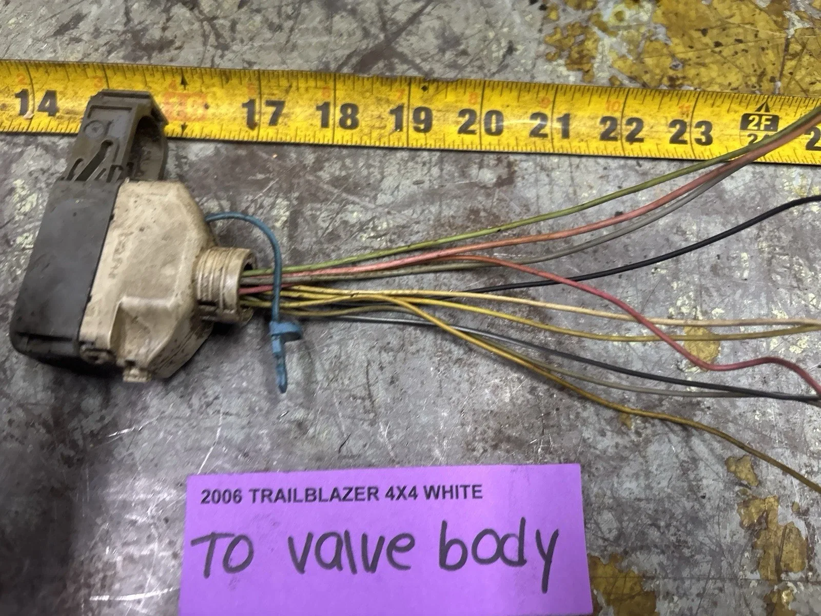 02-09 Trailblazer  Transmission To Valve Body Wiring Connector image 4
