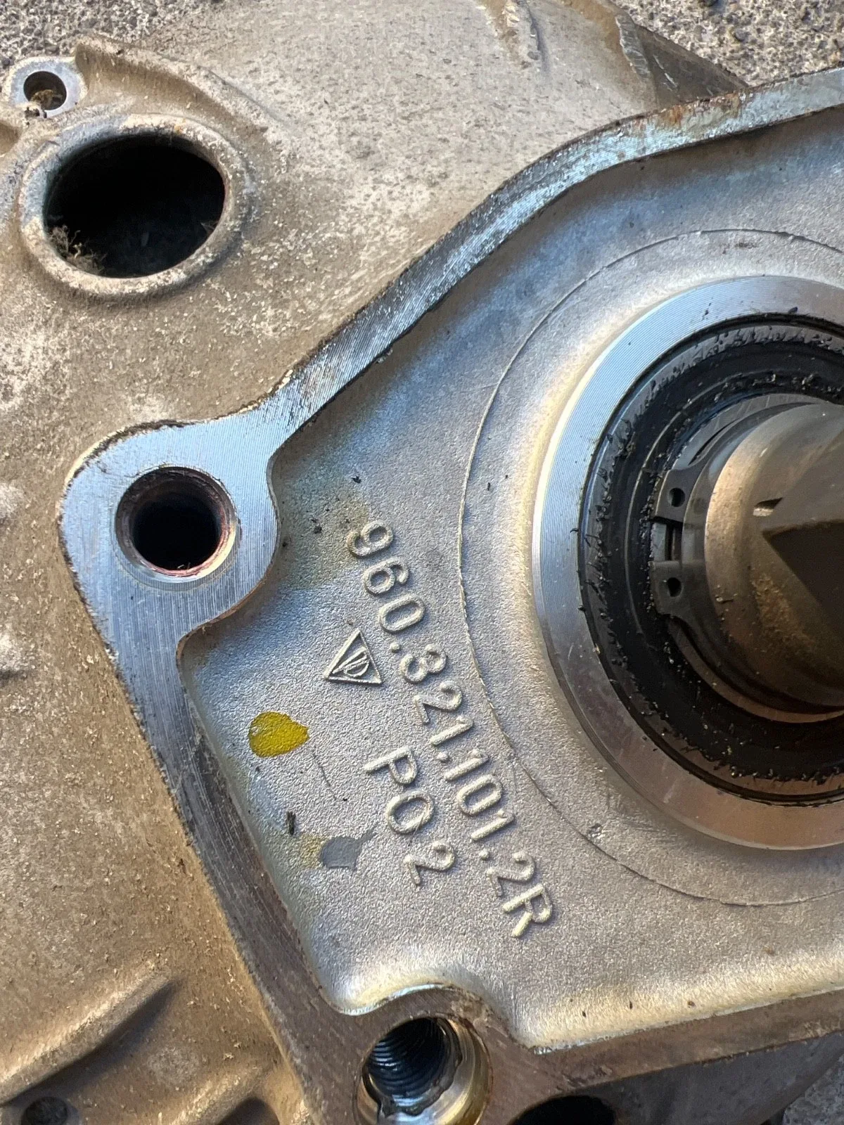 78-86 Porsche 928S Automatic Trans Rear Bellhousing & Flex Plate 928 Auto Torque image 2
