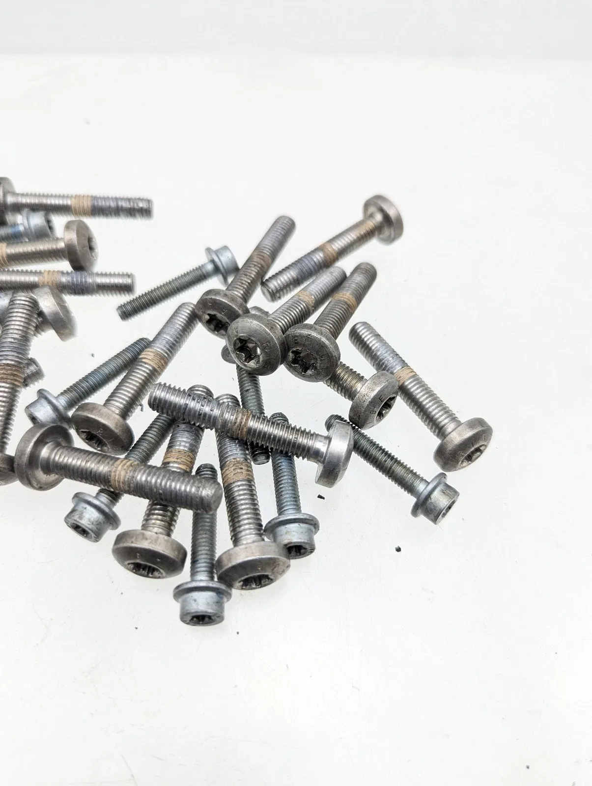 2006-2009 Mercedes R350 4MATIC Inner Bell Housing Bolts Set OEM image 2