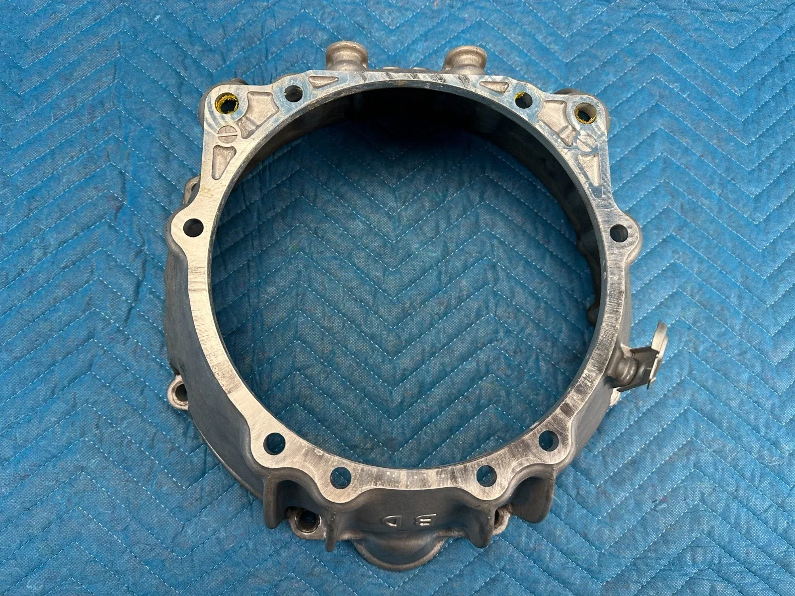 OEM Lexus SC430 6 speed Automatic Transmission Bell Housing 35111-50020 06-10 image 2