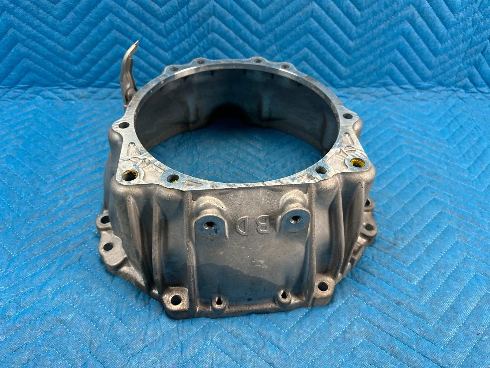 OEM Lexus SC430 6 speed Automatic Transmission Bell Housing 35111-50020 06-10 image 4