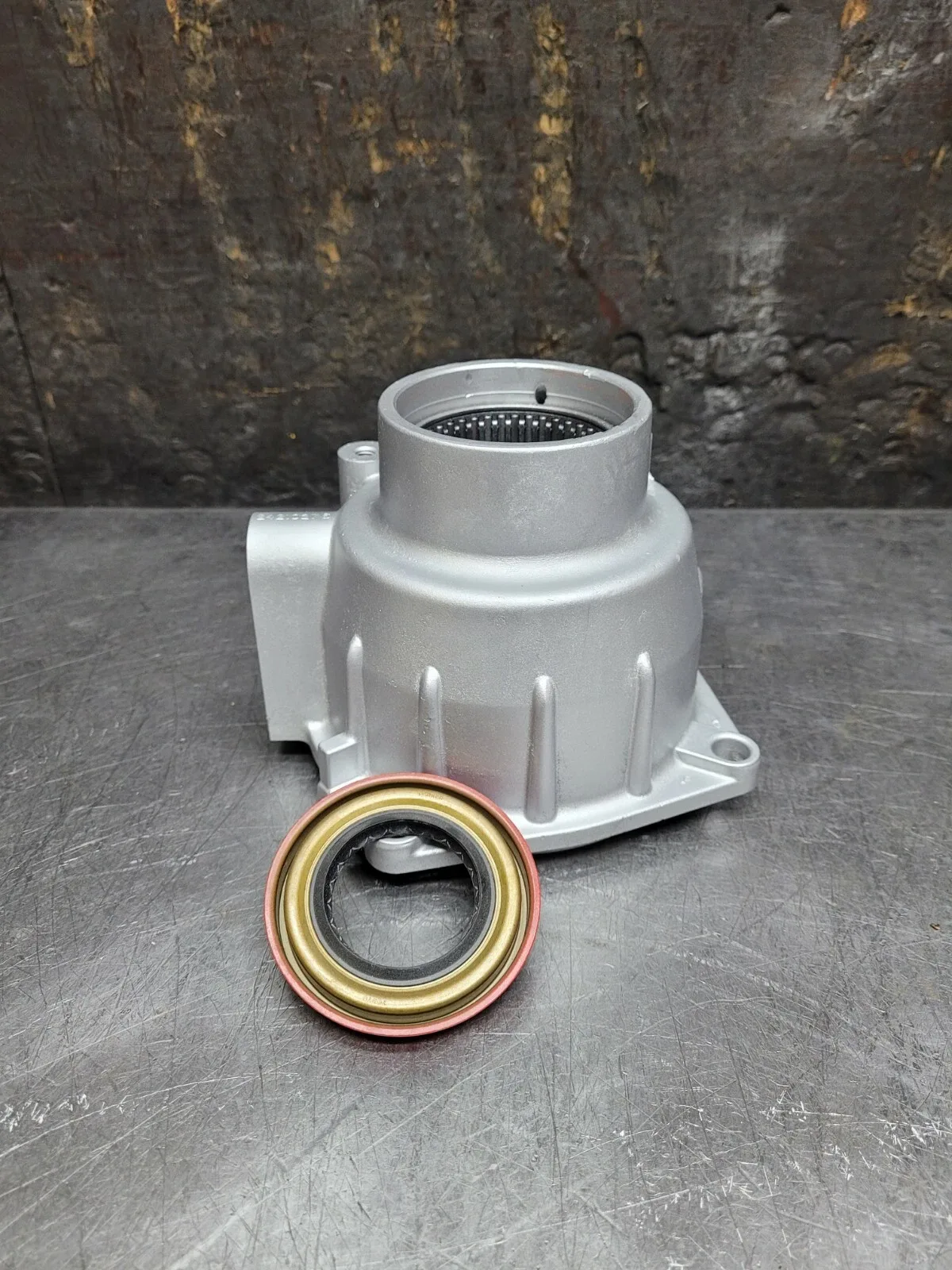 4T65E TRANSMISSION EXTENSION HOUSING VOLVO (BEARING TYPE) CASTING #24210276 image 2