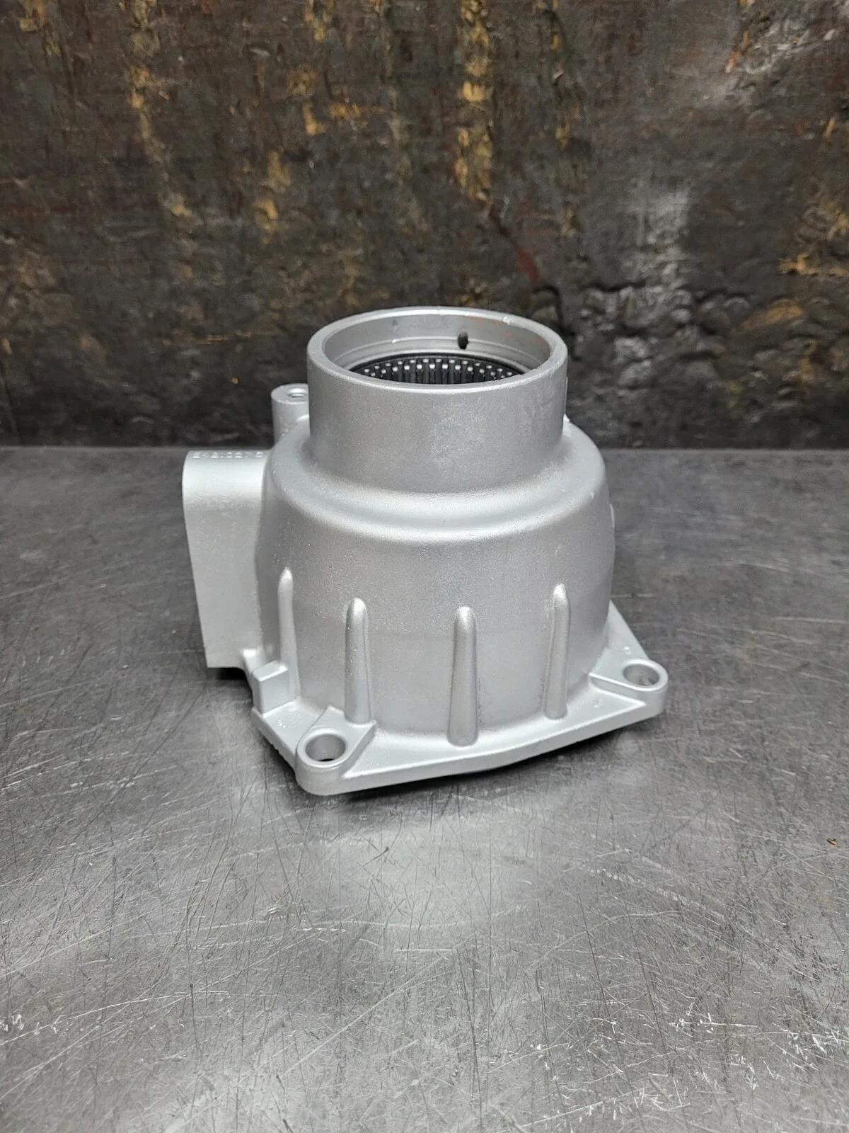 4T65E TRANSMISSION EXTENSION HOUSING VOLVO (BEARING TYPE) CASTING #24210276 image 4