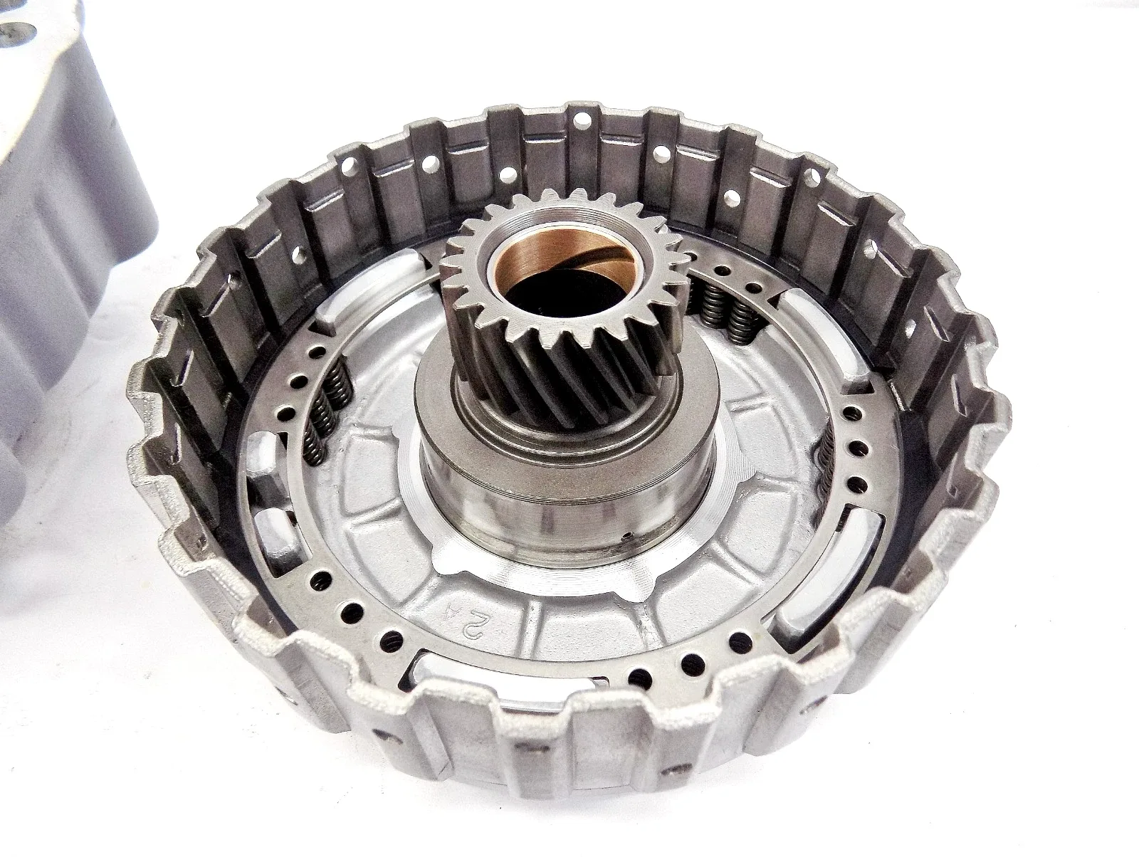 Clean Toyota A140 Series Overdrive Drum and Housing Package image 3