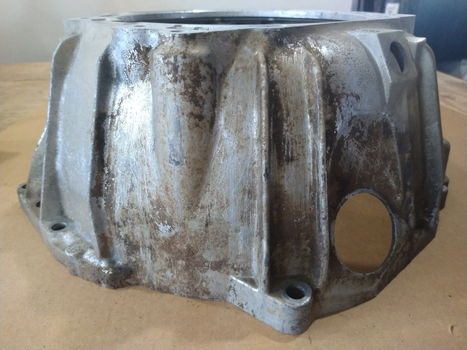 GM OEM Automatic Transmission Bell Housing 4L60E 4l65E 24206953 24206952 image 3