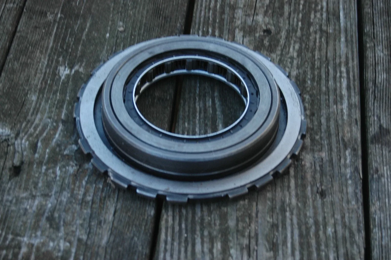 TH 350 CENTER SUPPORT WITH SPRAG USED image 2