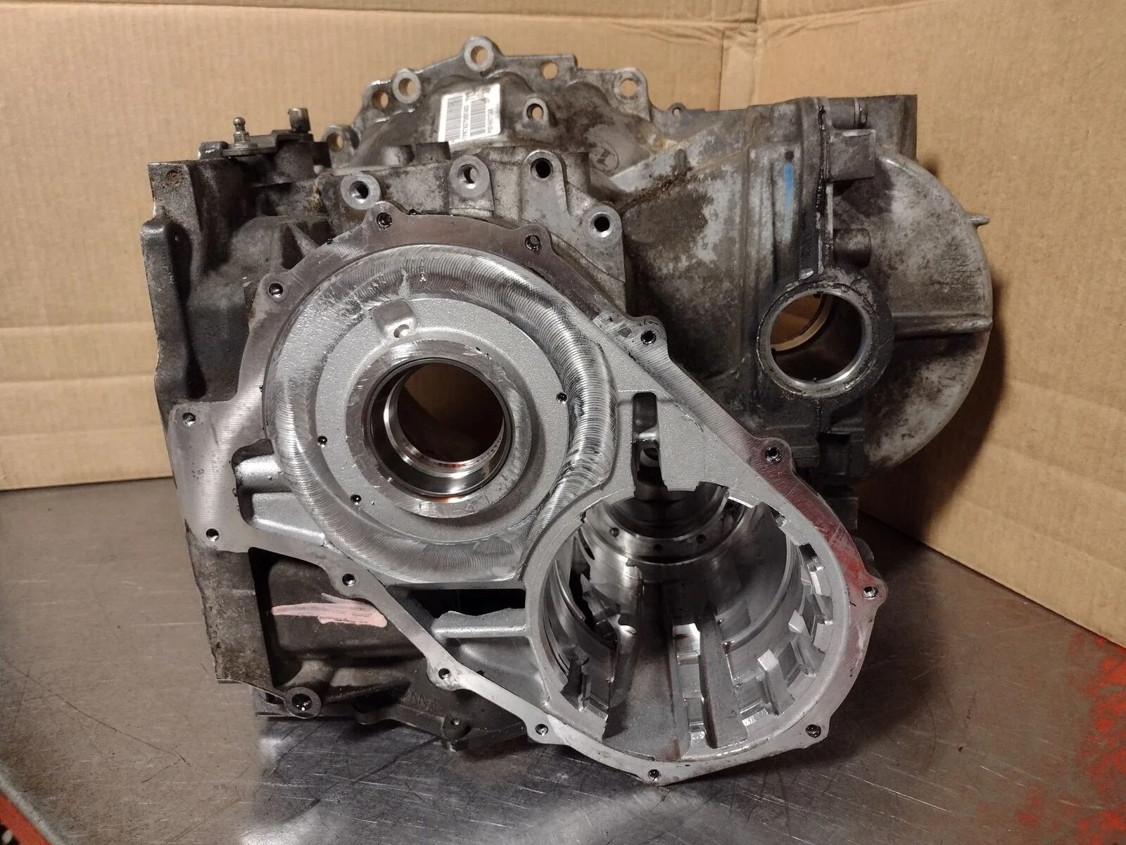 Chrysler Dodge 3.5L 3.8L 4.0L 62TE Trans Case Main Housing 2007-13 Cast 552AA image 3