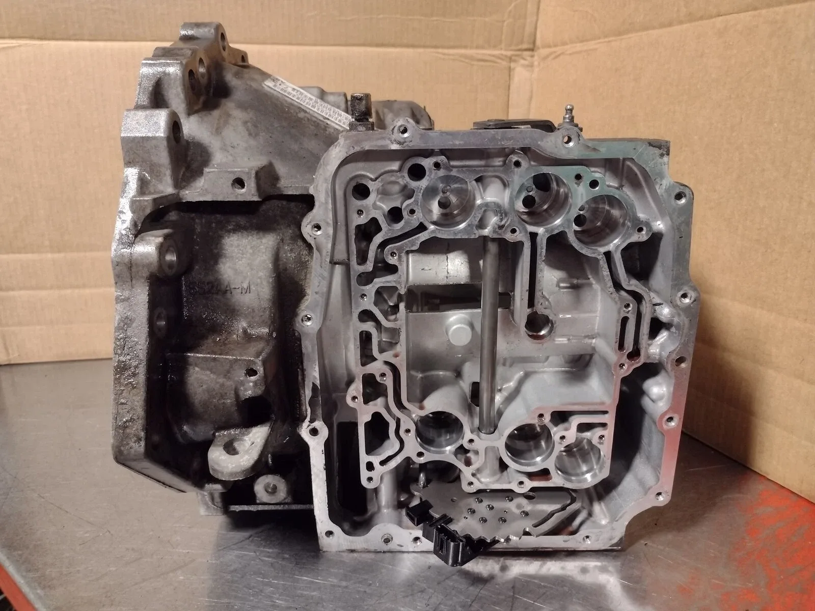 Chrysler Dodge 3.5L 3.8L 4.0L 62TE Trans Case Main Housing 2007-13 Cast 552AA image 4