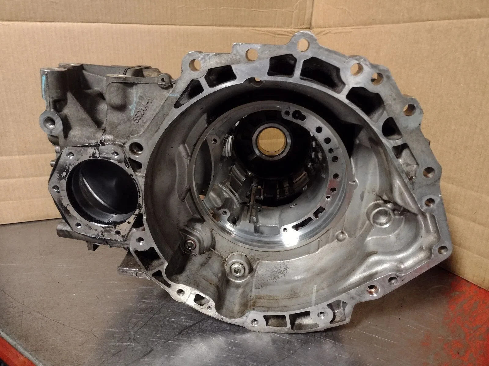 Chrysler Dodge 3.5L 3.8L 4.0L 62TE Trans Case Main Housing 2007-13 Cast 552AA
