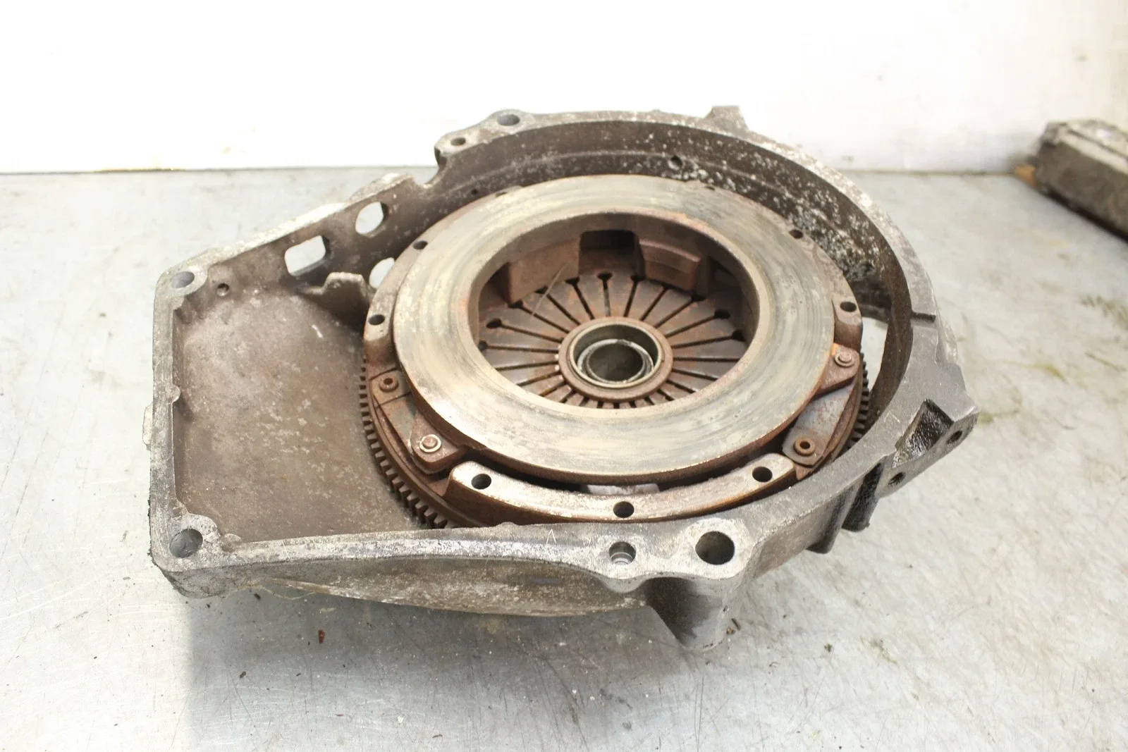 Genuine Original PORSCHE 944 Bell Housing Fit 1983-1991 Flywheel Clutch OEM LM01 image 4