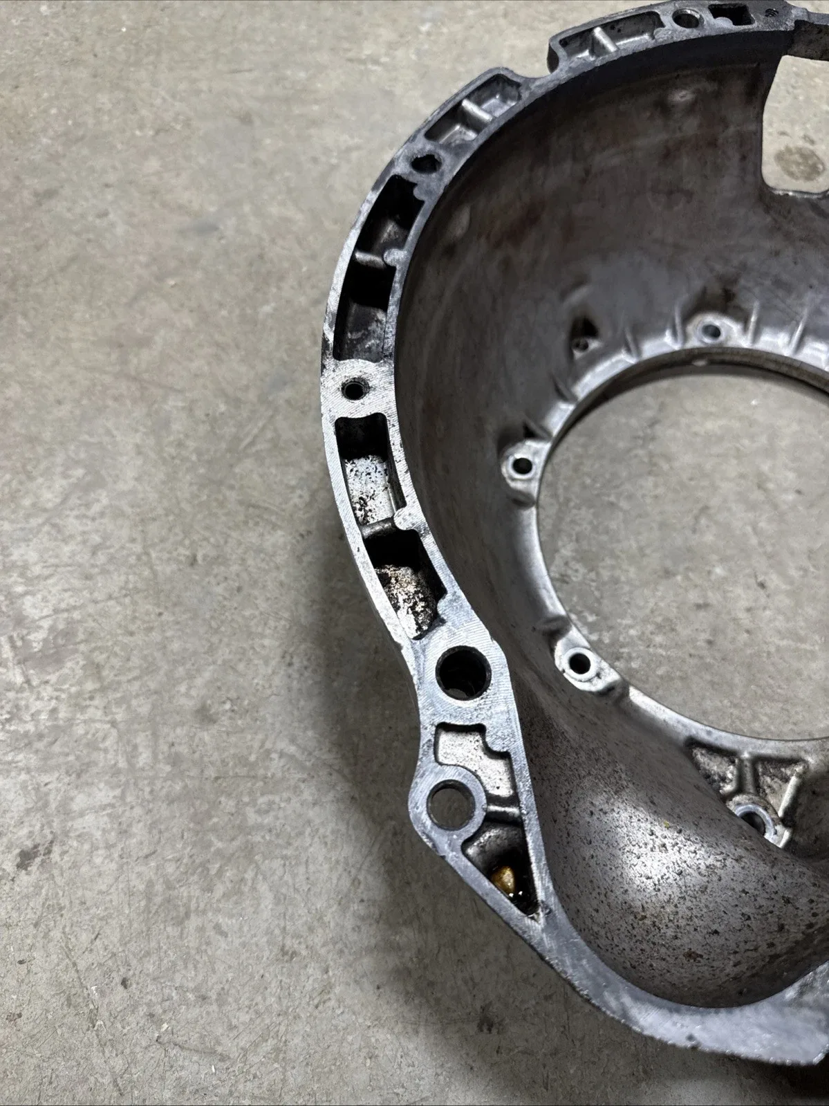 Jeep Cherokee XJ 87-01 AW4 Transmission Bell Housing (WT95) image 3
