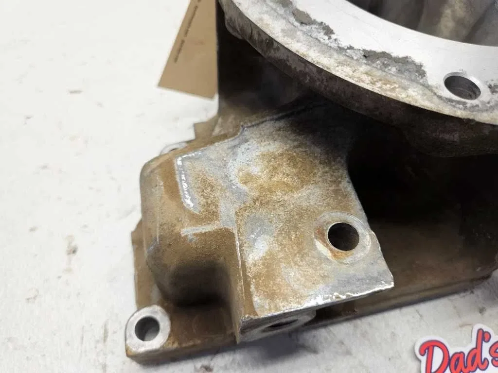 97-02 Ford Expedition Transfer Case Adapter Housing 4R100 Warner 44006 OEM 3336 image 2