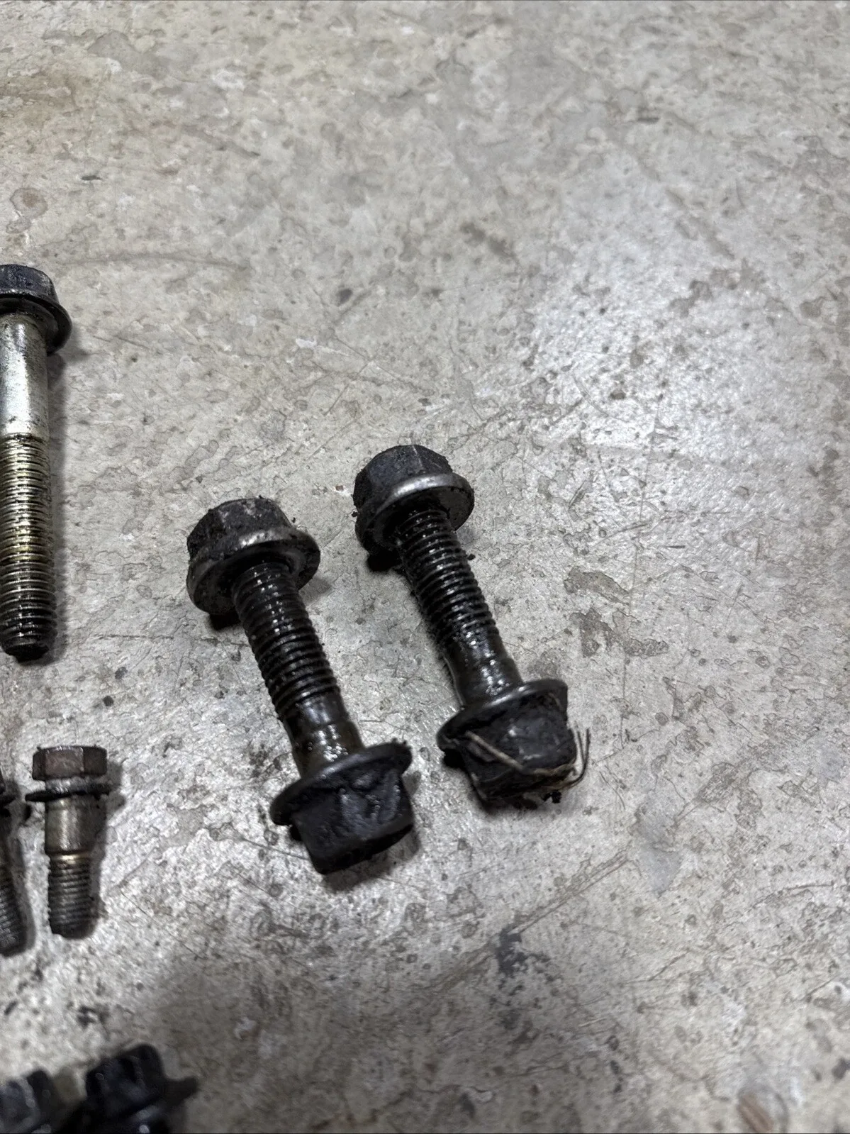 Jeep Cherokee XJ 87-01 AW4 Auto Trans Bell Housing to Engine Mounting Bolts (R90 image 3