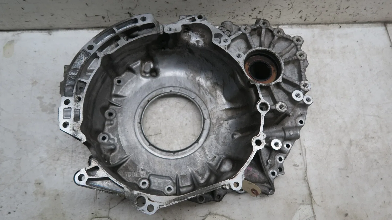 2007-2014 Volvo XC90 OEM 3.2L Transmission Bell Housing