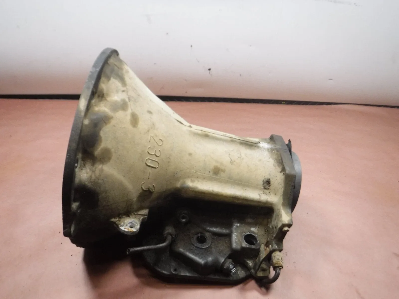 Jeep Grand Cherokee ZJ 96-98 5.2 V8 44RE Transmission Case Housing Factory