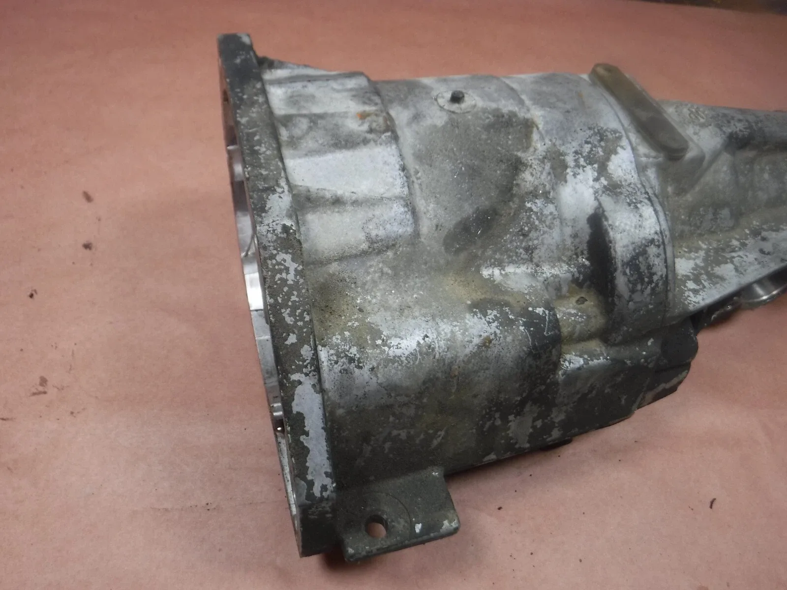 Jeep Grand Cherokee ZJ 95-98 4.0 6 Cyl 42RE Automatic Trans Tail Housing 2WD OEM image 4