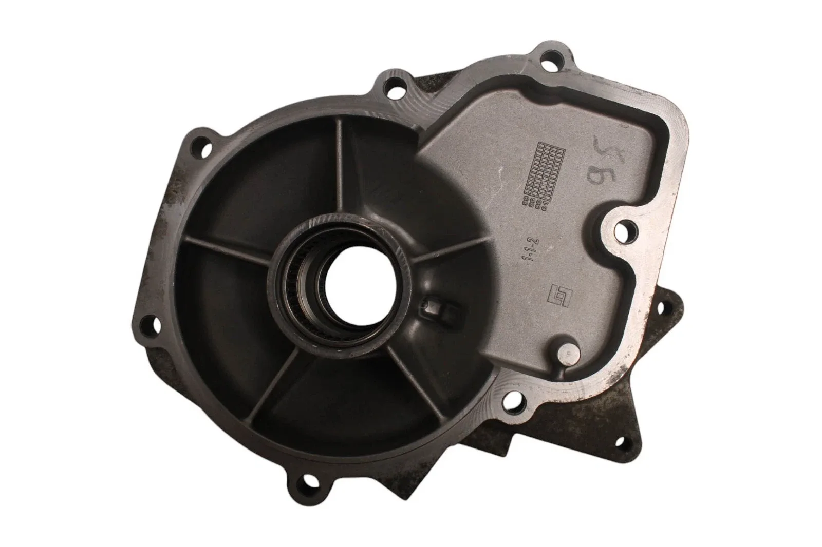 144770C - 5L40E 5L50E, EXTENSION HOUSING, 4X4, 2 SLOTTED MOUNTING HOLES image 3