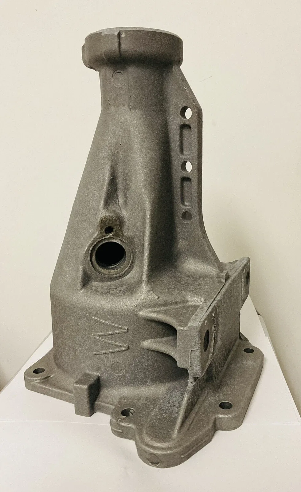 Ford, AODE/4R70W Ext housing, 2WD, 10 1/8" Long, Large Se Speed-O Hole 1993 image 2