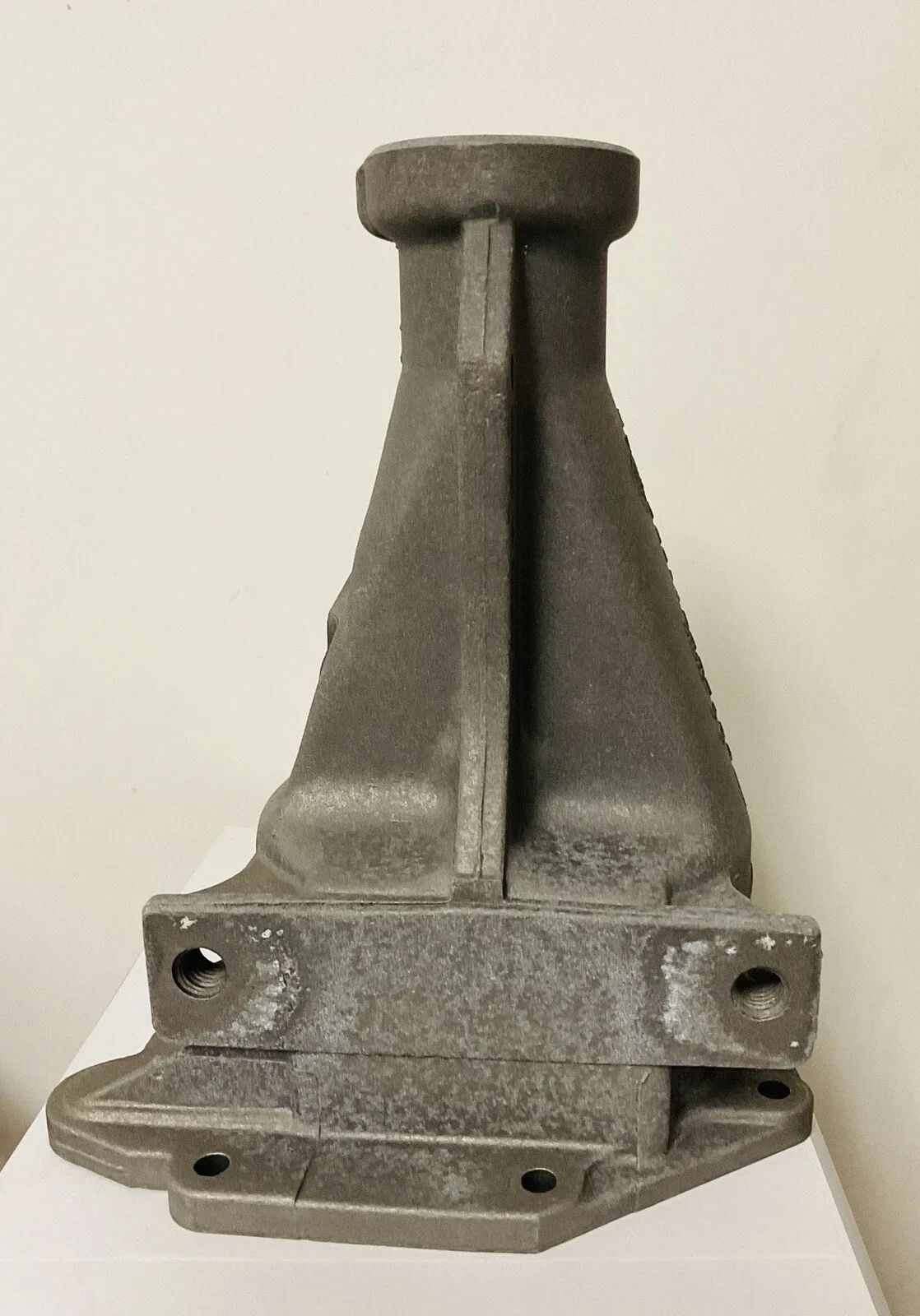 Ford, AODE/4R70W Ext housing, 2WD, 10 1/8" Long, Large Se Speed-O Hole 1993 image 3