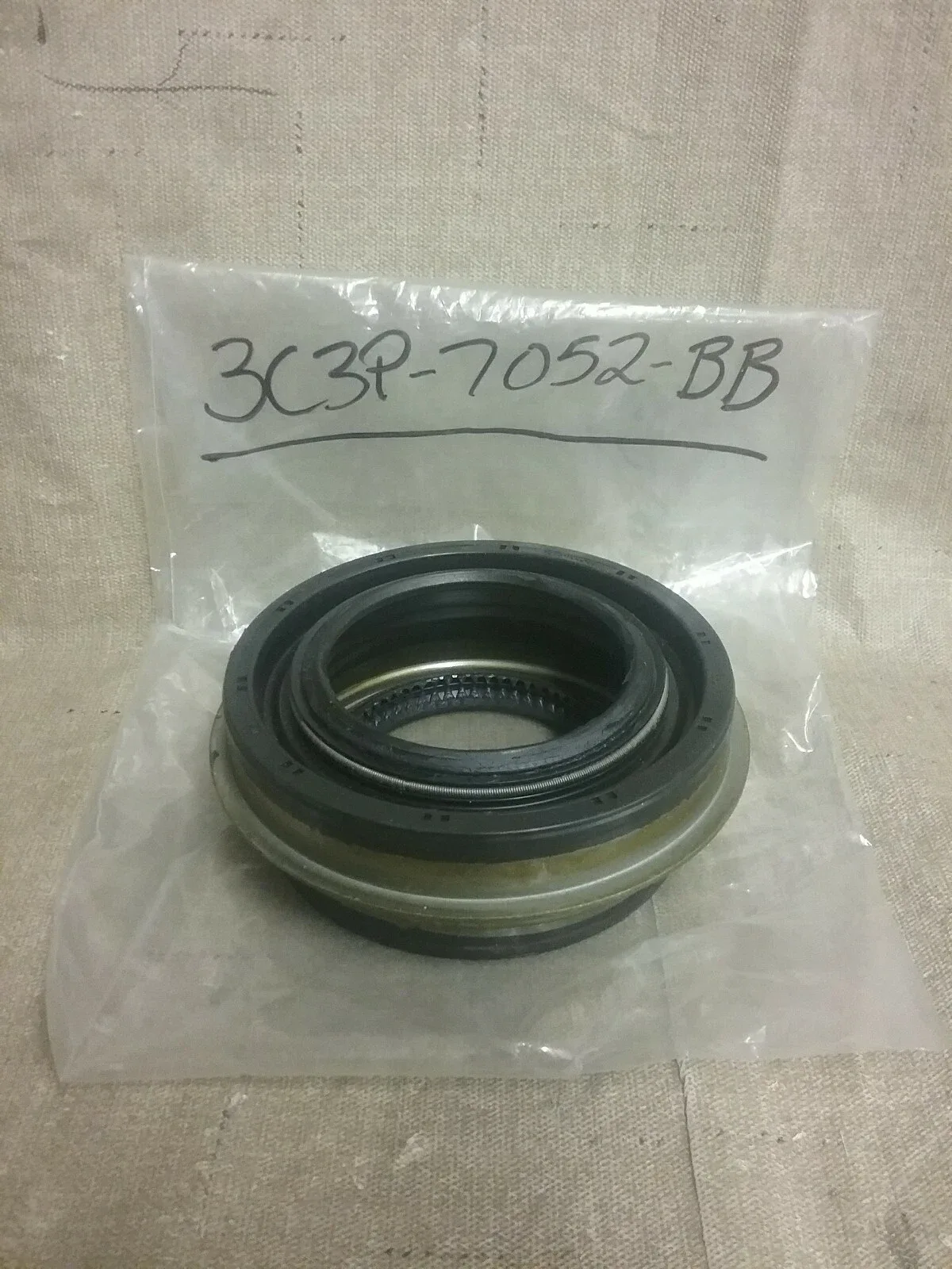 Ford 3C3P-7052-BB Housing Seal image 2