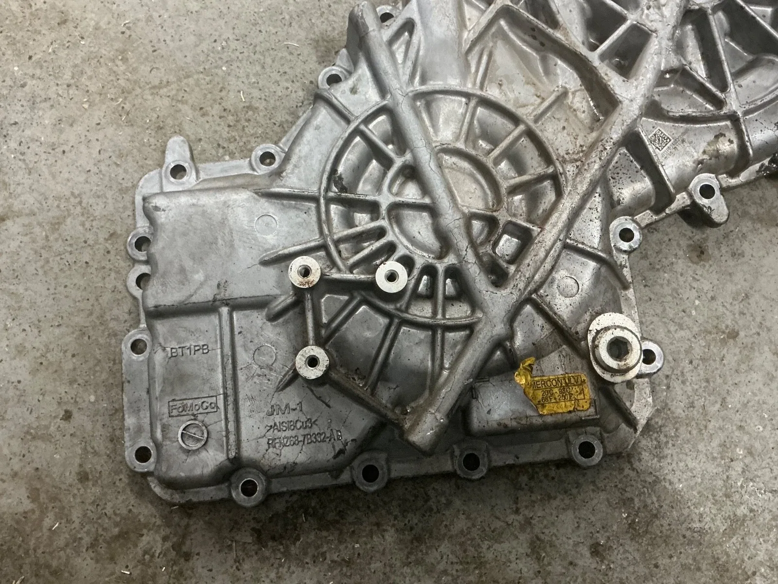 2022 2024 Ford Maverick 2.5L  Transmission Housing Cover Rear  OEM    D-111p image 2