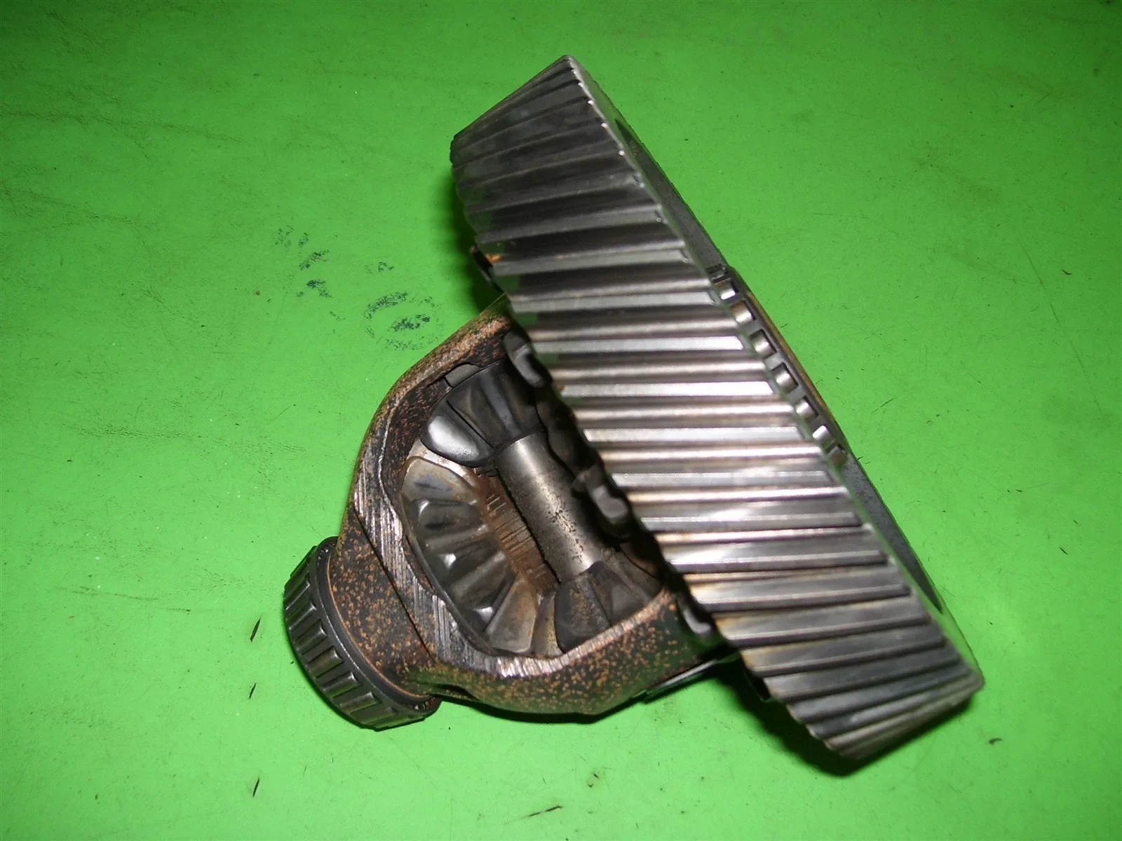 05 PT Cruiser 40TE 41TE A604 Transmission Final Drive Housing Carrier Ring Gear image 3