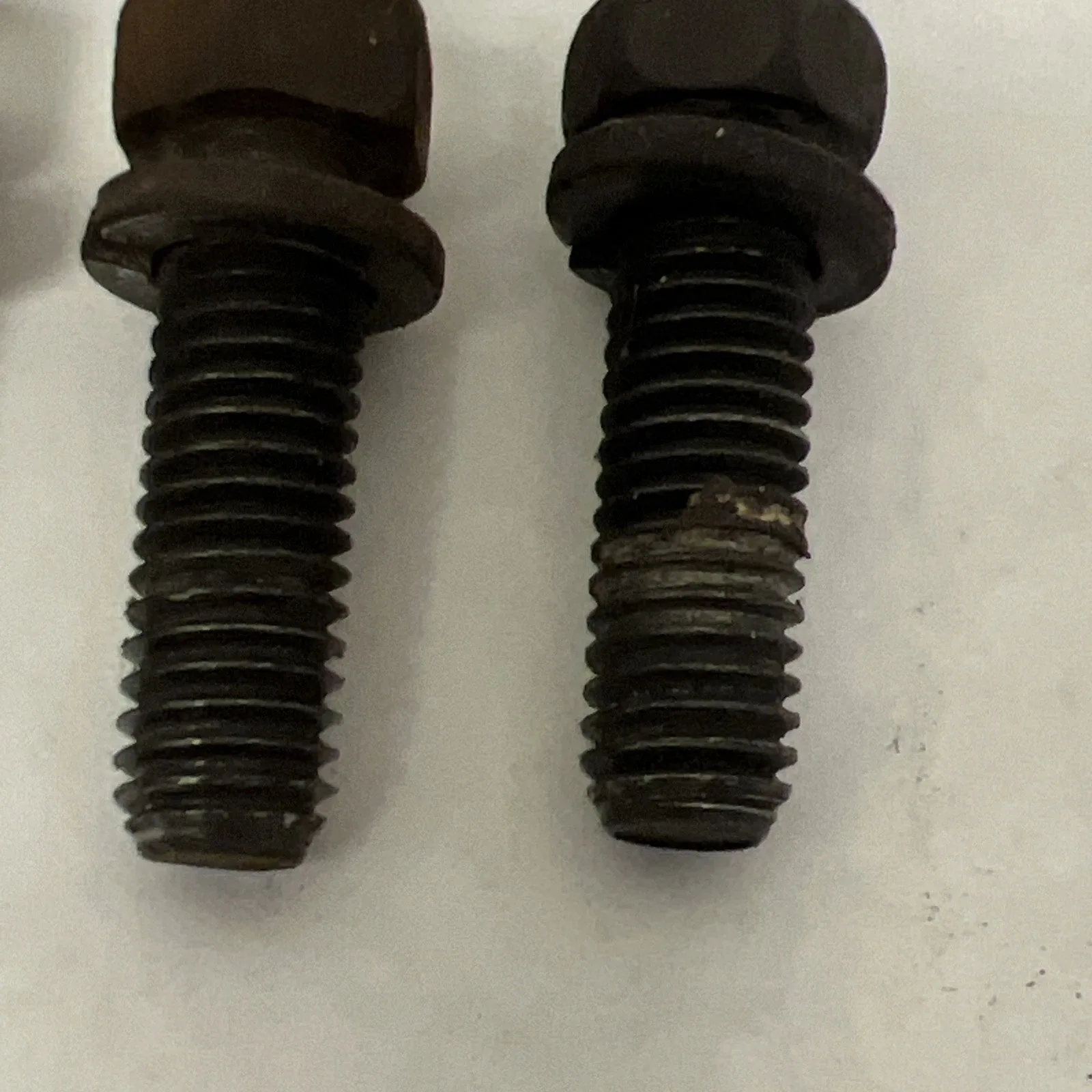 1985-1996 Ford F250 F350 7.5 460 Bell Housing E4OD Transmission Mounting Bolts image 3