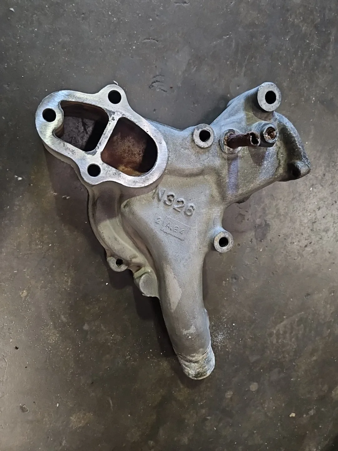 Mazda Rx7 N326 Waterpump Housing image 2