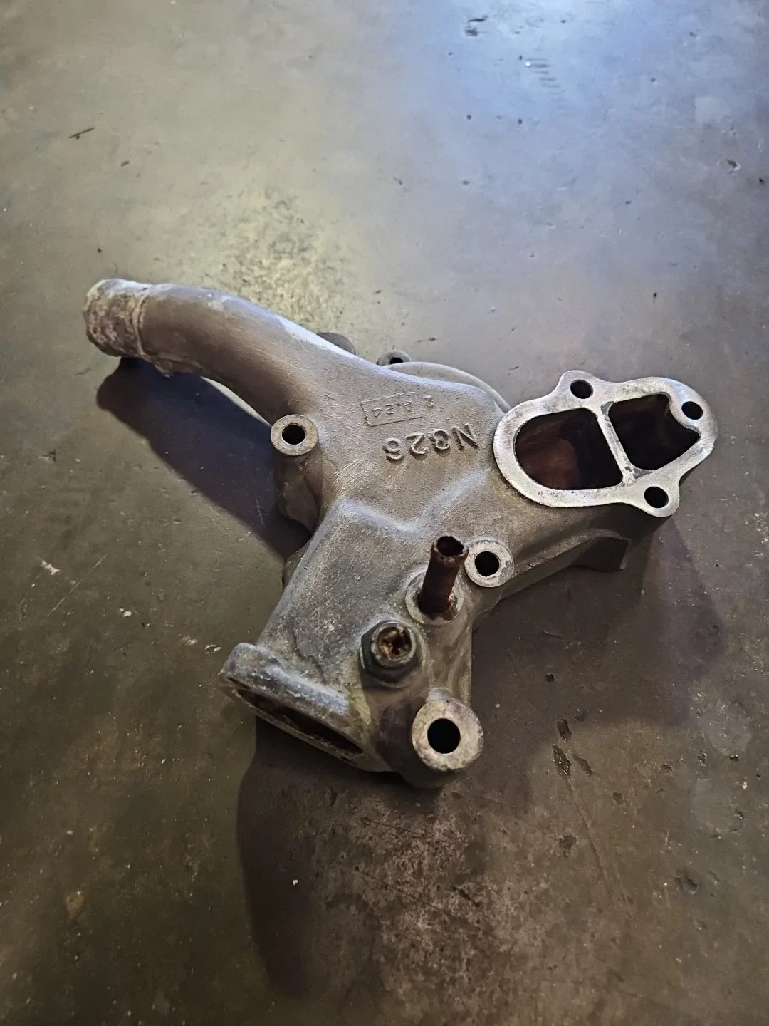 Mazda Rx7 N326 Waterpump Housing image 3