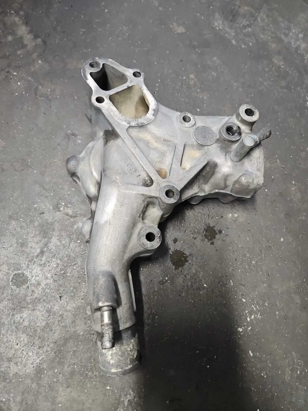 1989 To 1991 Mazda Turbo Rx7 Waterpump Housing