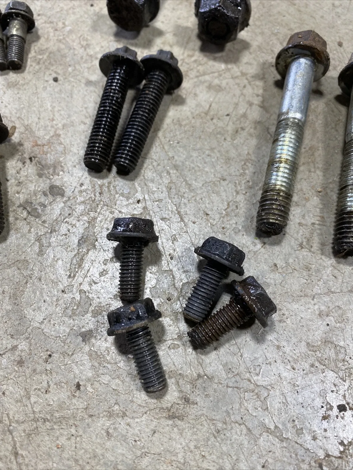 Jeep Cherokee XJ 87-01 AW4 Auto Trans Bell Housing to Engine Mounting Bolts (R93 image 4