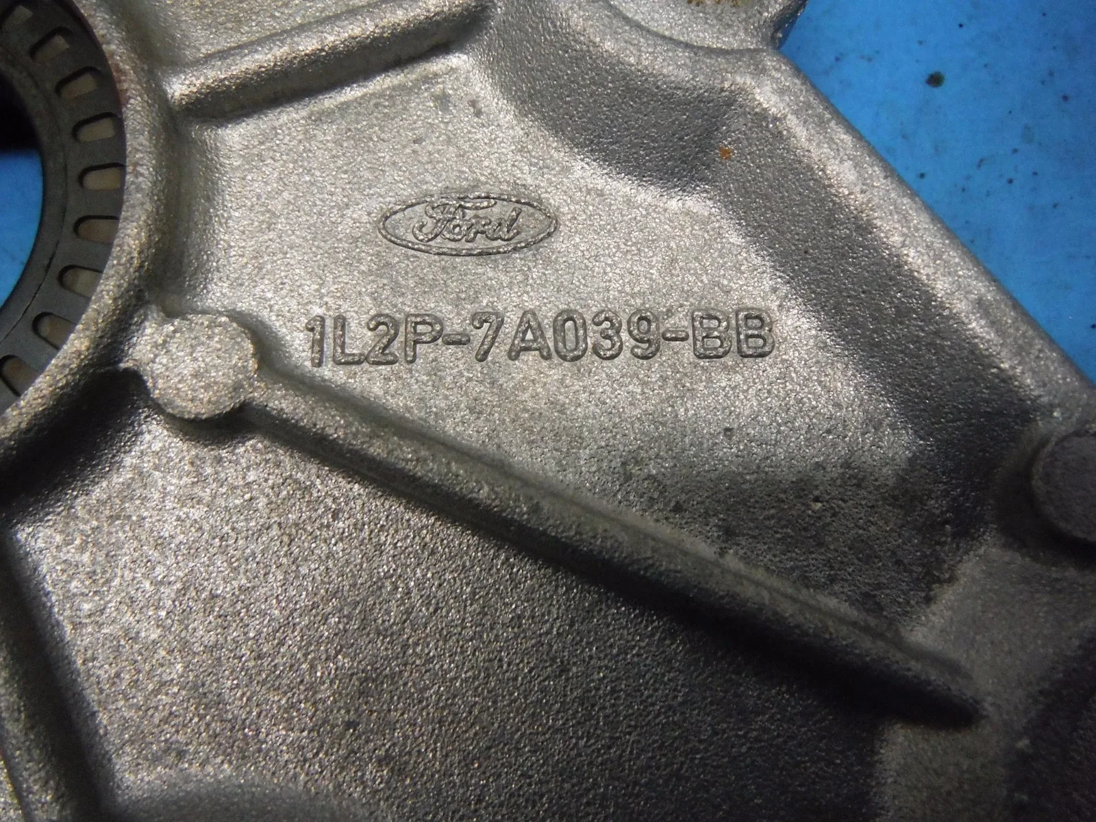 5R55N, 5R55S, 5R55W Ford 4x4 transmission extension / tail housing 1L2P-7A039-BB image 3