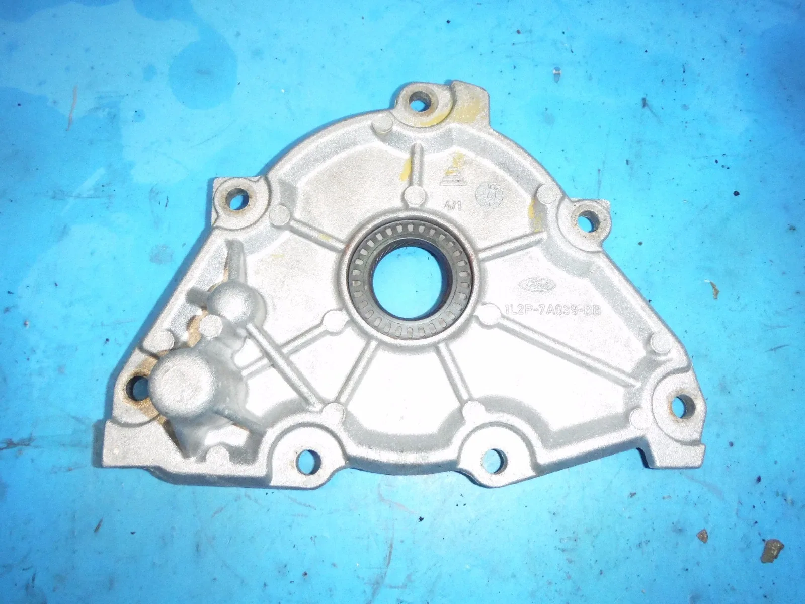 5R55N, 5R55S, 5R55W Ford 4x4 transmission extension / tail housing 1L2P-7A039-BB image 4