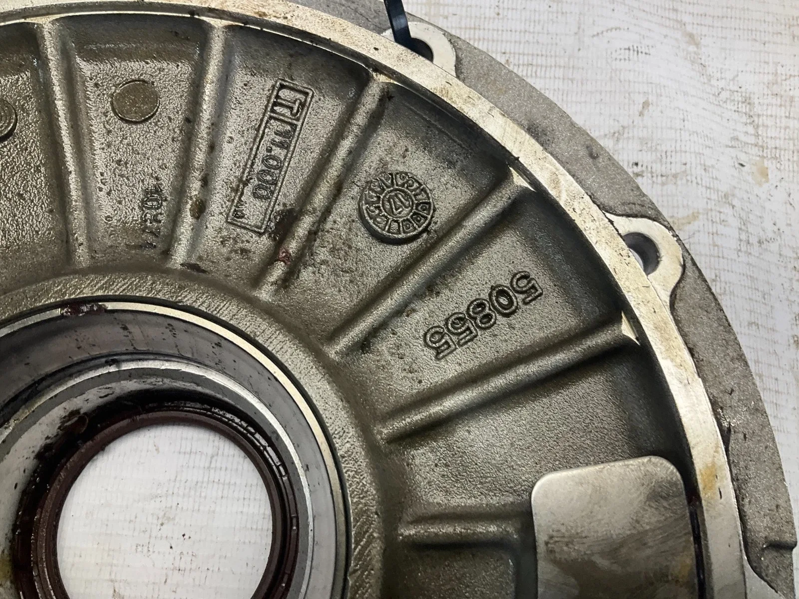 McLaren Graziano Dual Clutch DCT Transmission Differential Cover Plate Case T image 2