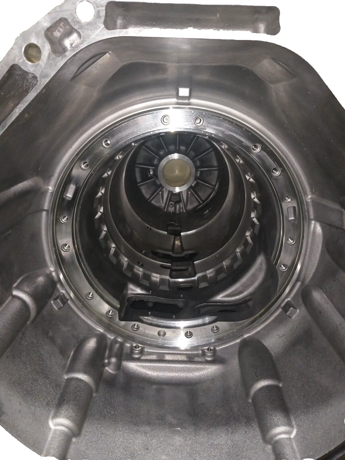 10R140 Ford Super Duty 7.3 4X2 Transmission Case Gas OEM **NEW** 2020 & UP image 3