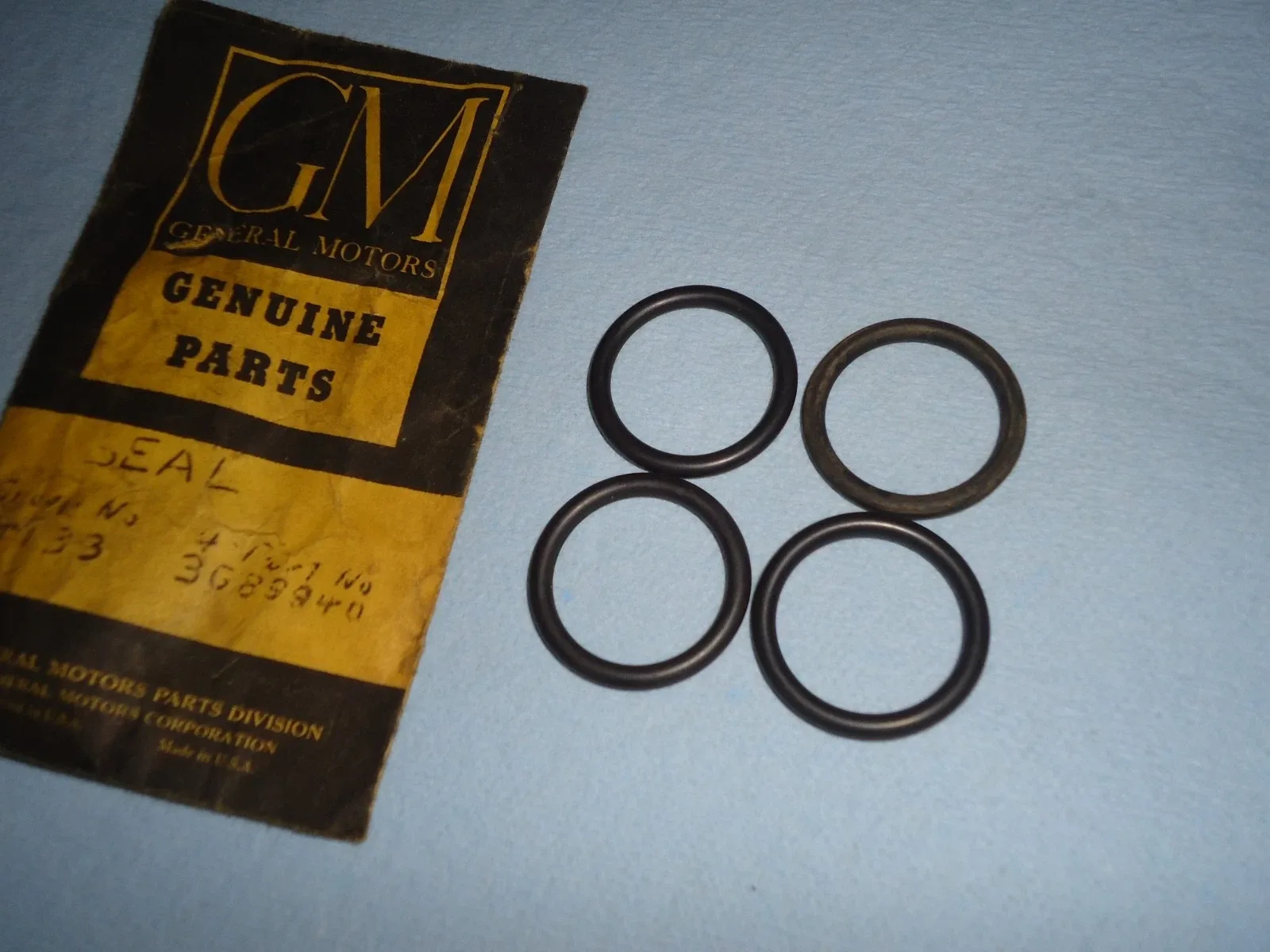 4) New NOS GM Powerglide Transmission Oil Filler Housing O-Ring Seal 3689940 image 2