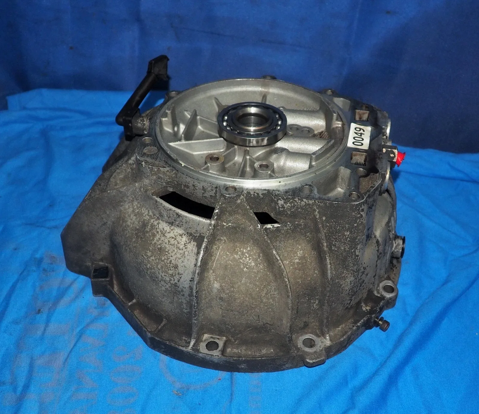 1977-1985 Mercedes W123 W116 240D 300D Automatic Transmission Bell Housing OEM *