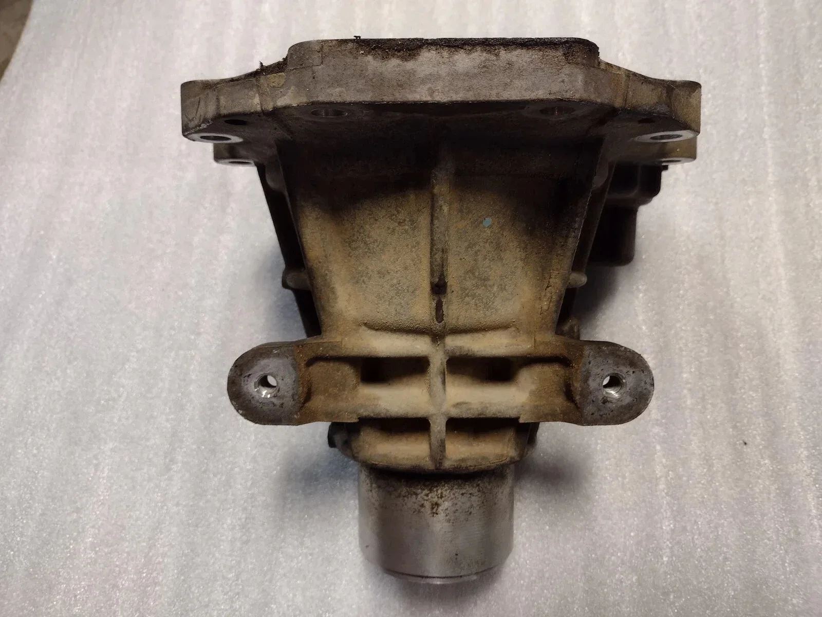 Nissan Infiniti RE5R05A Transmission Extension Tail Housing 2WD 7.75" 97X0A image 3