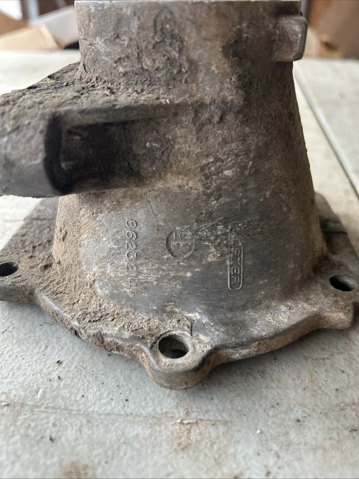8623214 400 Turbo Extension Housing Tailshaft image 2