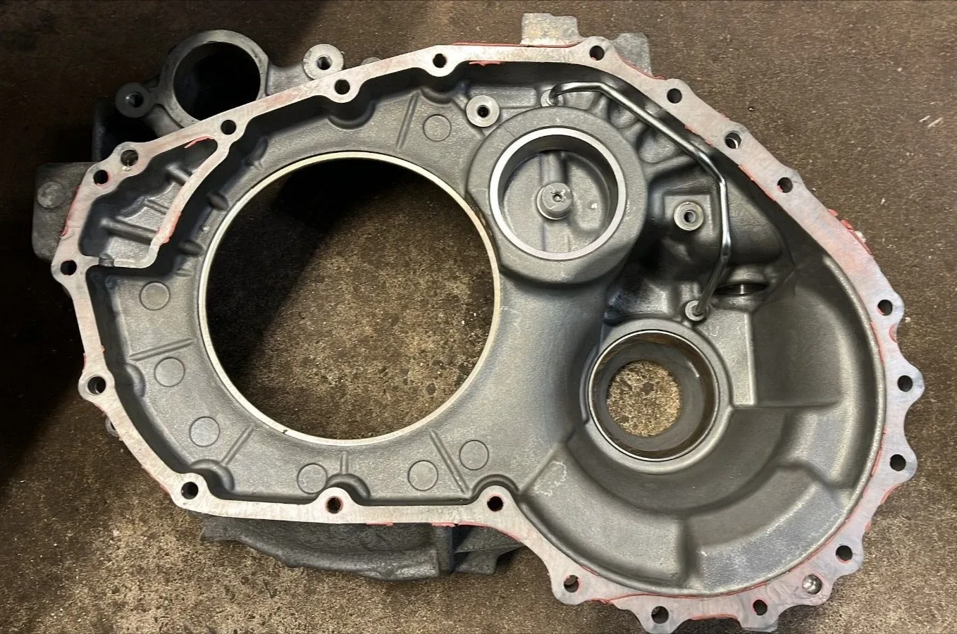 USED U660E FWD 2WD BELL HOUSING - LEXUS & TOYOTA image 3