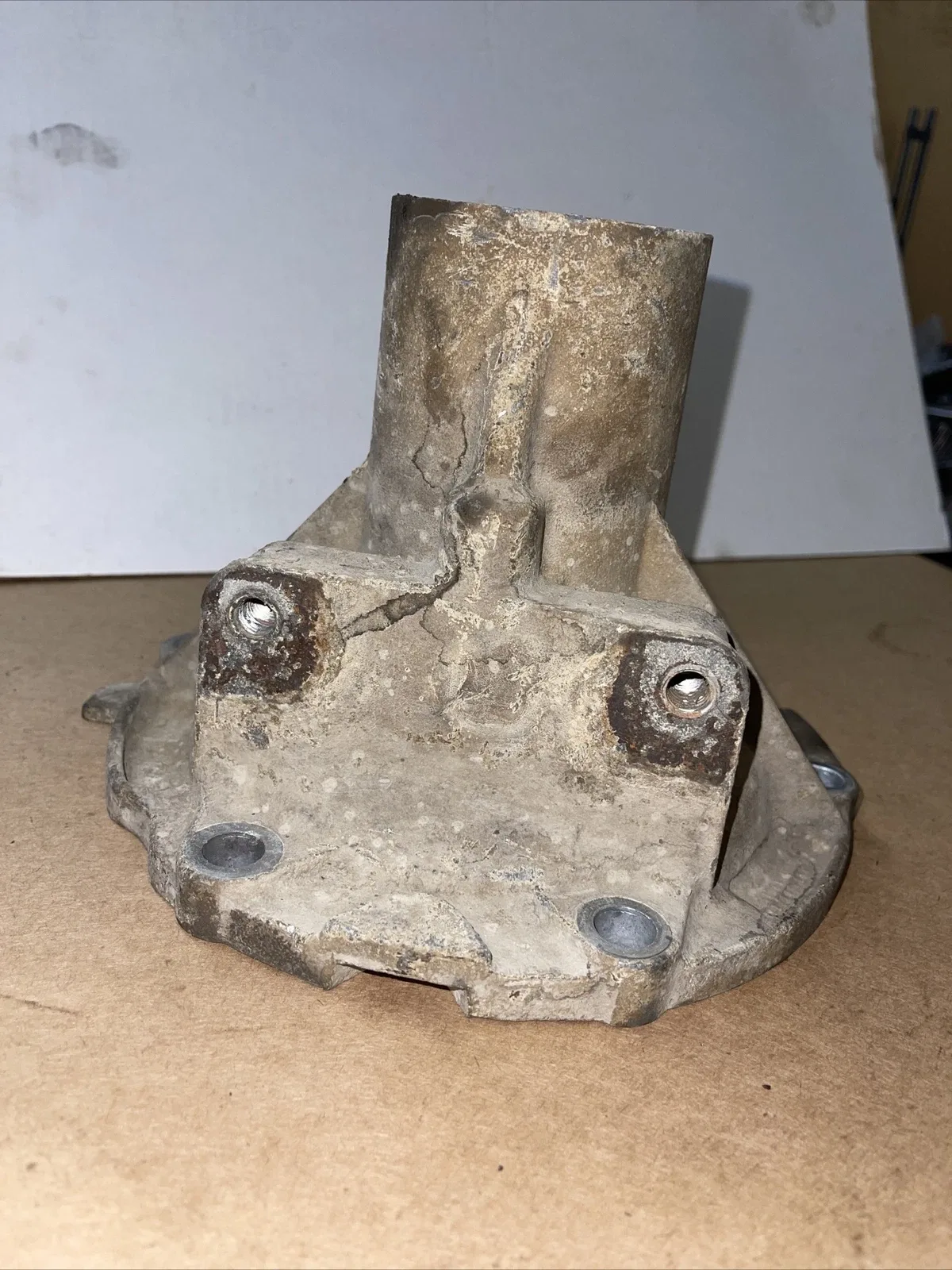 GM 6L80/90 tail housing That Takes Small bushing and seal image 3