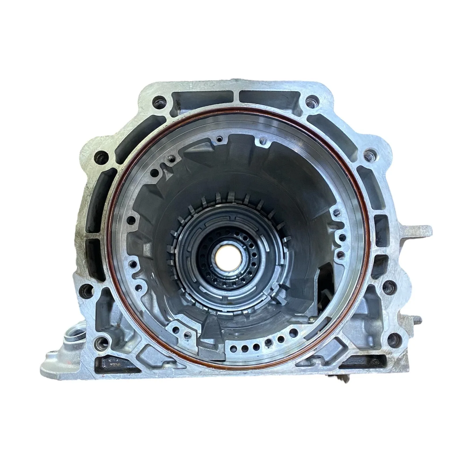 4L70E GMC Chevrolet Case '09-UP OEM USED image 2