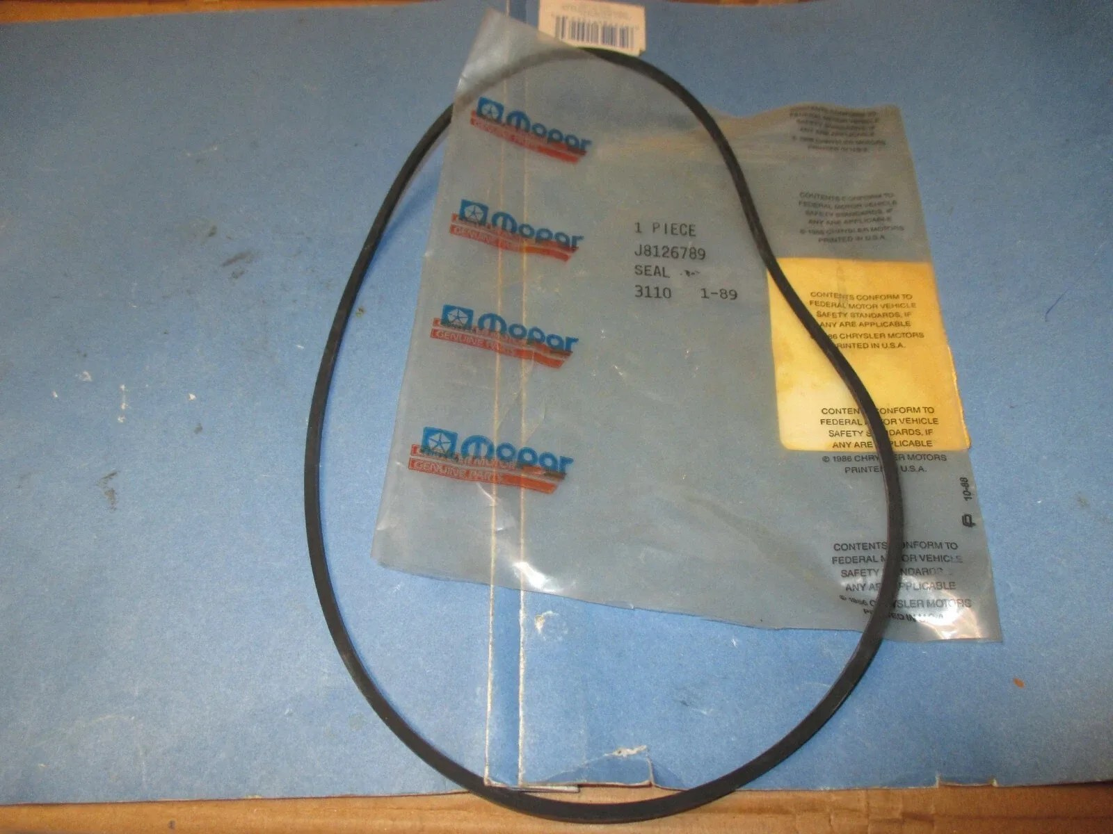 SEAL,FRONT PUMP HOUSING N.O.S.W/42RE 4-SPEED AUTO.TARNS.1997-2004 MOPARS J812678