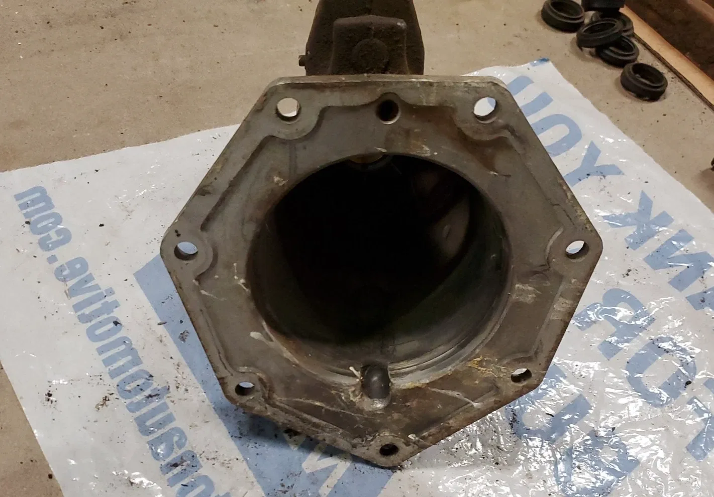 1956-61 Chryslere/Dodge/Ply/Desoto Torqueflite Transmission Tailshaft Housing image 4