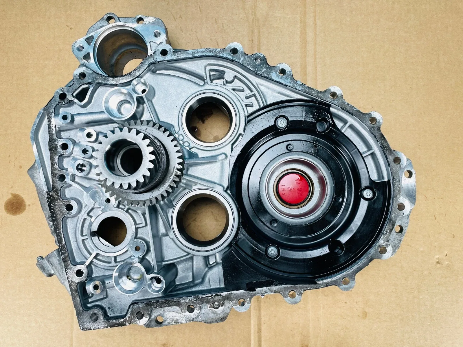 Mercedes CLA250 Automatic Transmission Housing 2014 OEM image 4