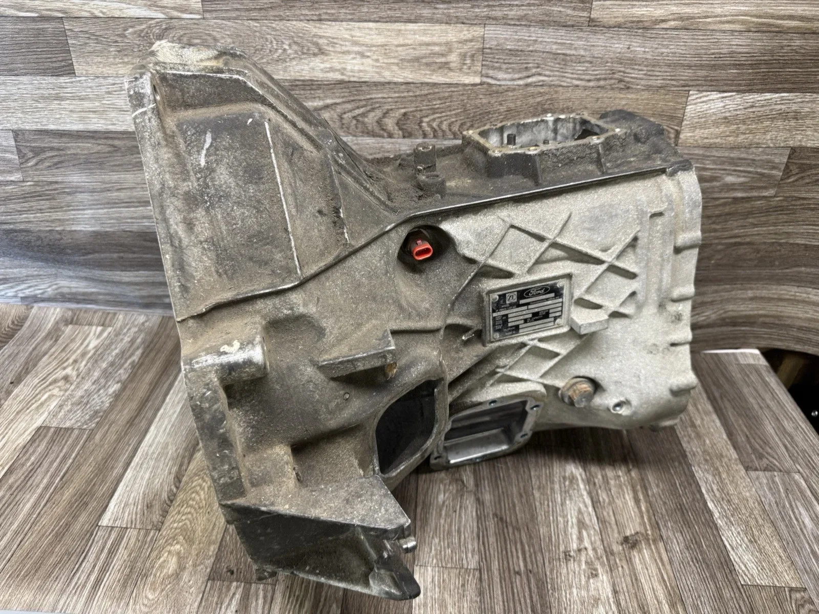 95-97 GAS 460 7.5 S47 FORD  F250 F350 Main Housing Case GAS ONLY 460 Only